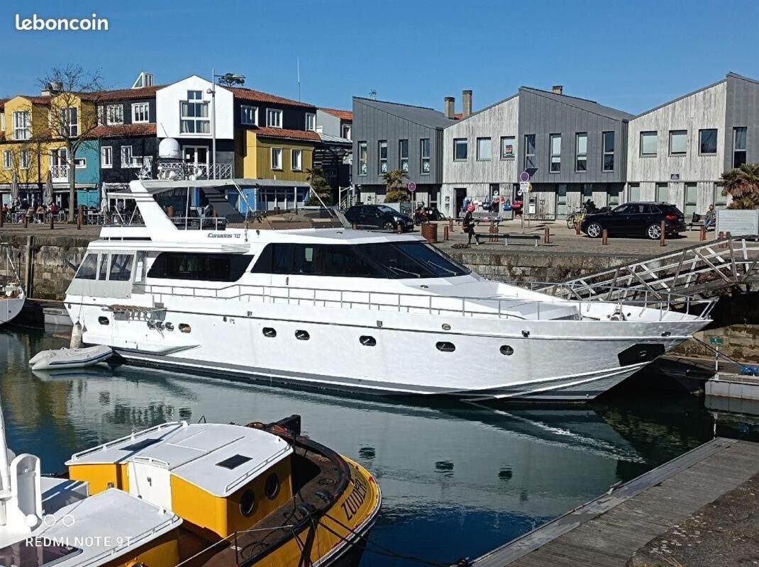 Yacht Aquamarina Vieux Port La Rochelle Hotel La Rochelle  Exterior photo